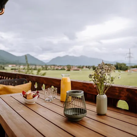 Zum Kirchmair アパート